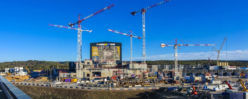 ITER (Tarptautinio eksperimentinio termobranduolinio reaktoriaus) statybų aikštelė (2018 m. pavasaris) © ITER